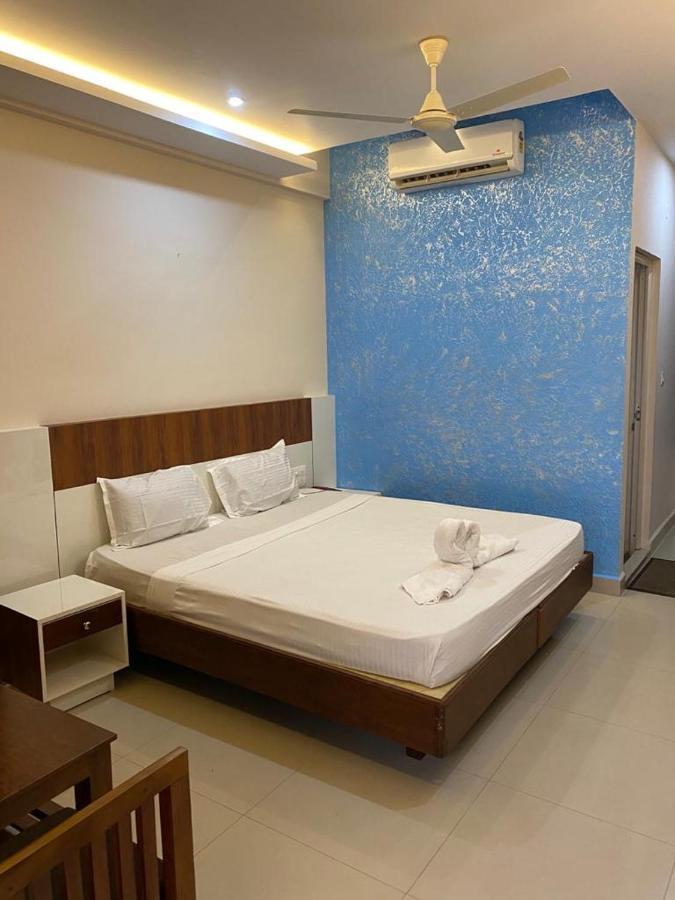 Issacs Regency Otel Sultan Bathery Dış mekan fotoğraf