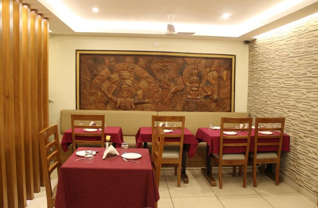 Issacs Regency Otel Sultan Bathery Dış mekan fotoğraf